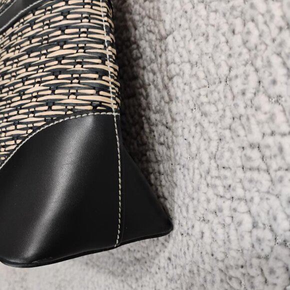Etienne Aigner Handbag Jute Straw Woven with Black Accents - Picture 3 of 12